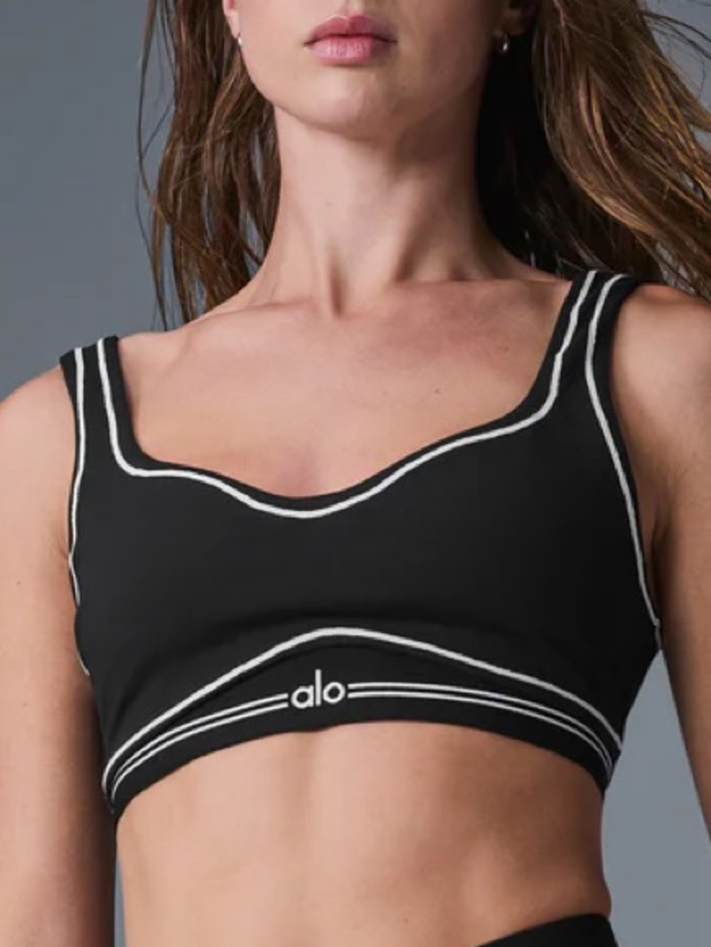Alo Yoga Airbrush Heart Throb Bra Black Sizes (XS-L)
